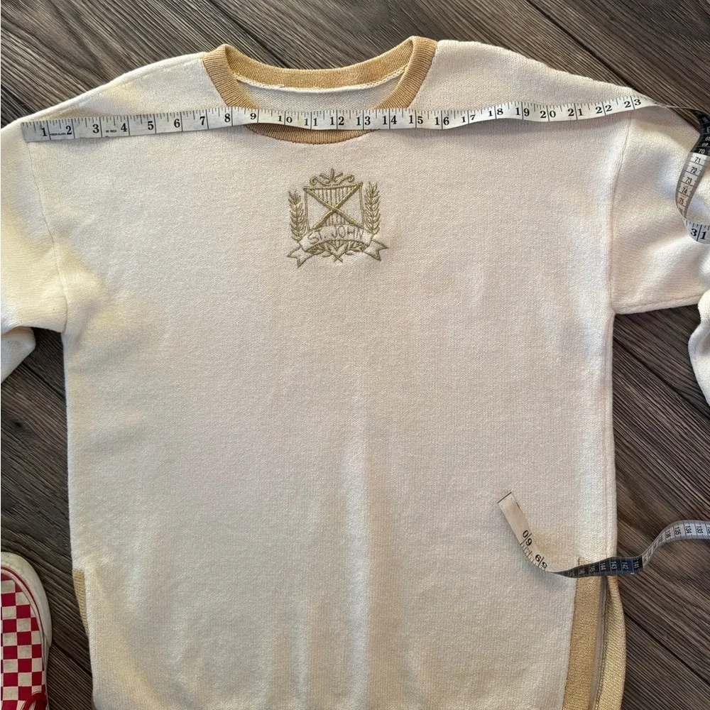 St John medium Santana Knit Sweater Cream Ivory with metallic gold crest